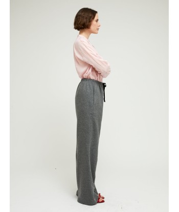 GRAY WOOL TROUSERS Dans la société mordern